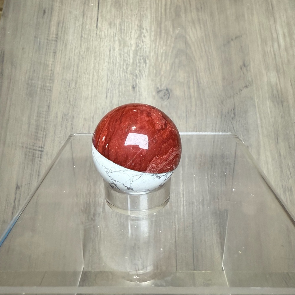 Pokémon Pokeball Howlite & Red Jasper Crystal Stone Sphere Orb - Picture 4 of 7